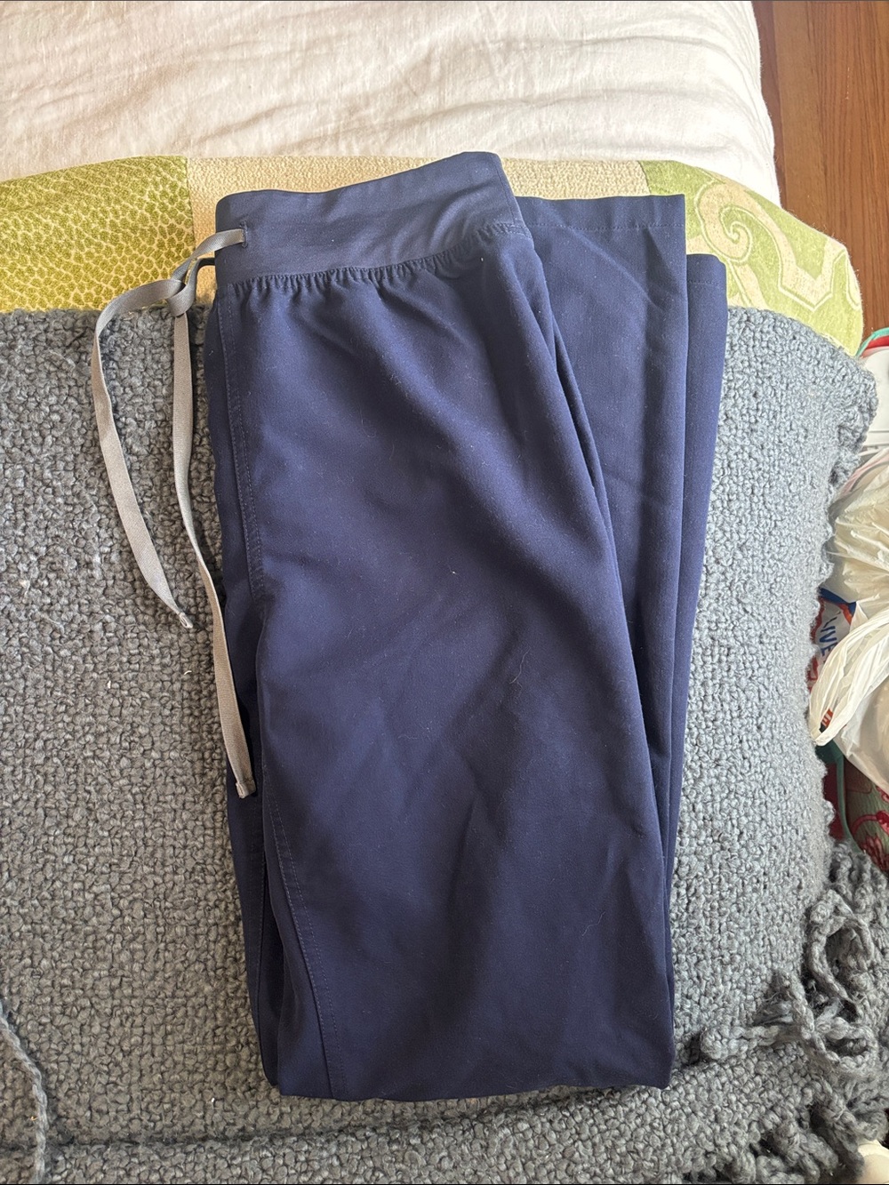 Women’s navy figs Livingston S/T high waist